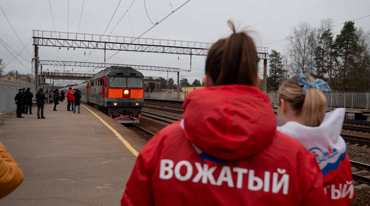 Гладков: более девяти тысяч детей выехали из Белгородской области в другие регионы