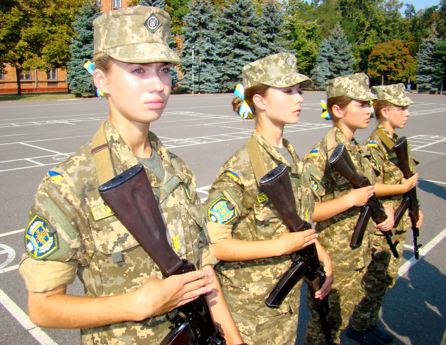 Киев озаботился гендерным равенством в украинской армии
