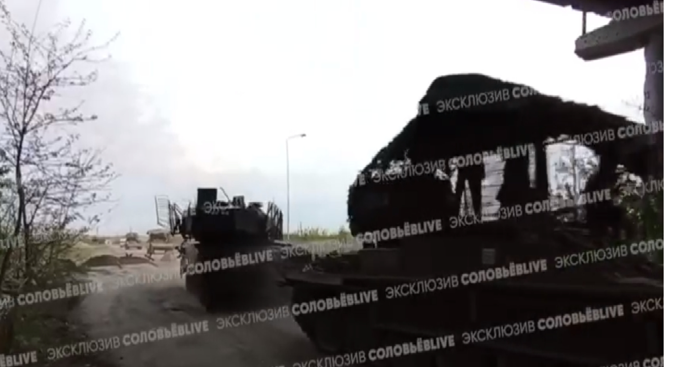 Появились кадры эвакуации в тыл русской армии очередного танка Leopard 2