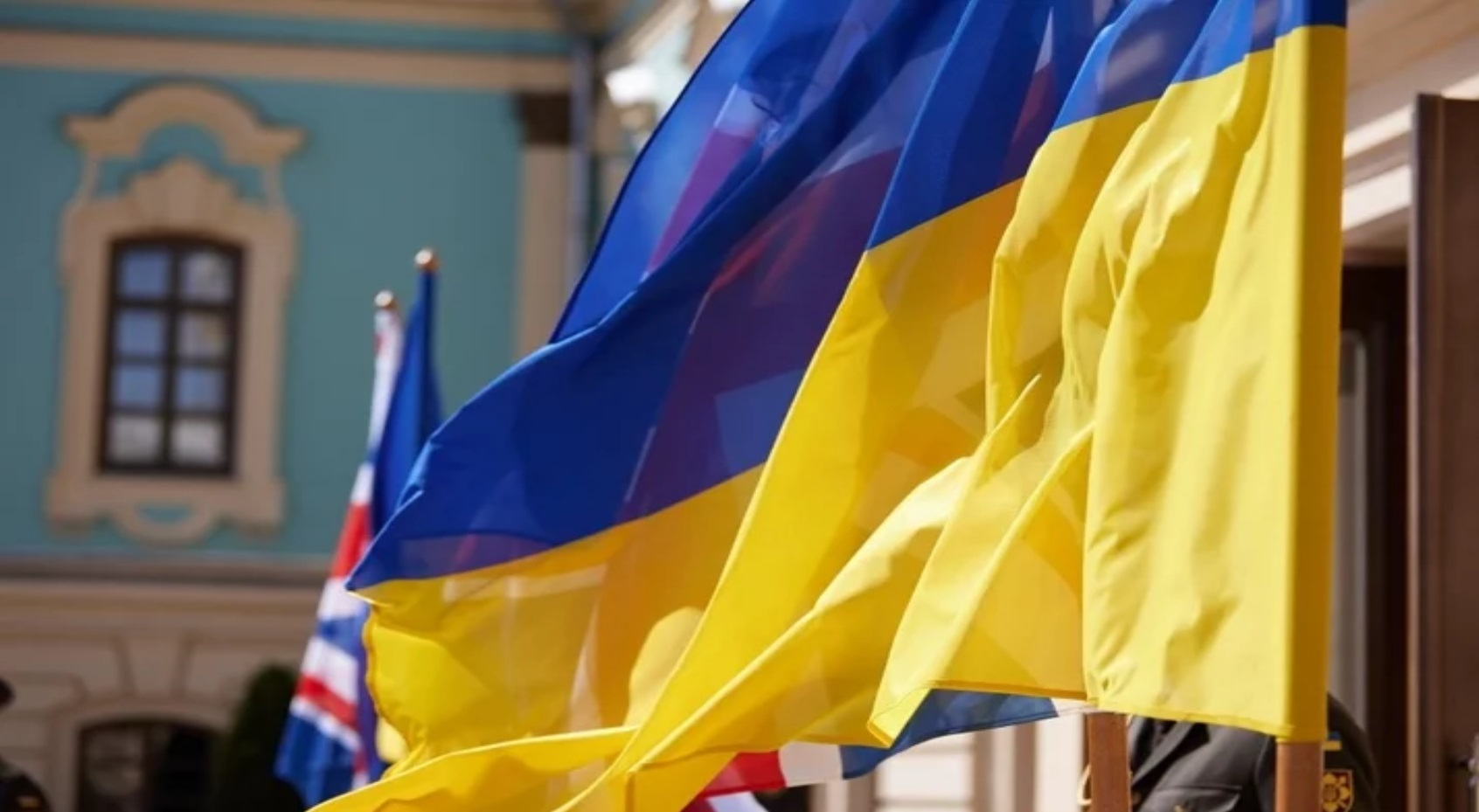 Украинским призывникам в Польше перестали оказывать консульские услуги