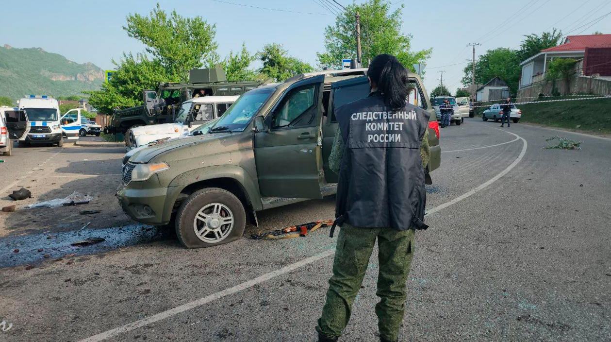 В Карачаево-Черкесии погибли двое полицейских при нападении на наряд ДПС