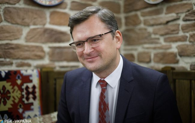 Кулеба заявил о повреждении половины энергосистемы Украины