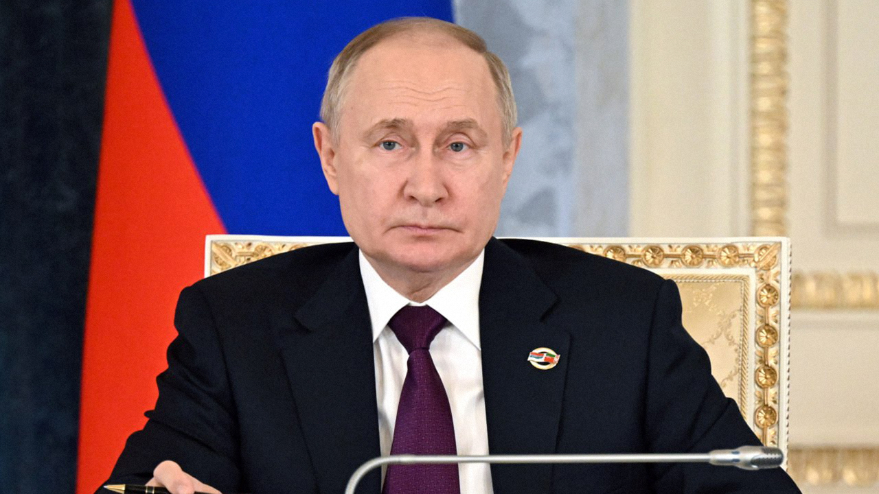 Путин поручил провести учения по использованию тактического ядерного оружия