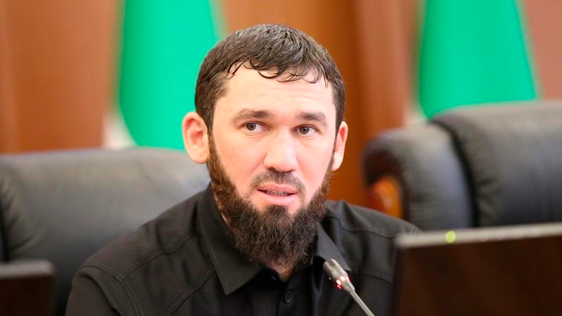 Председатель парламента Чечни Даудов сложил свои полномочия