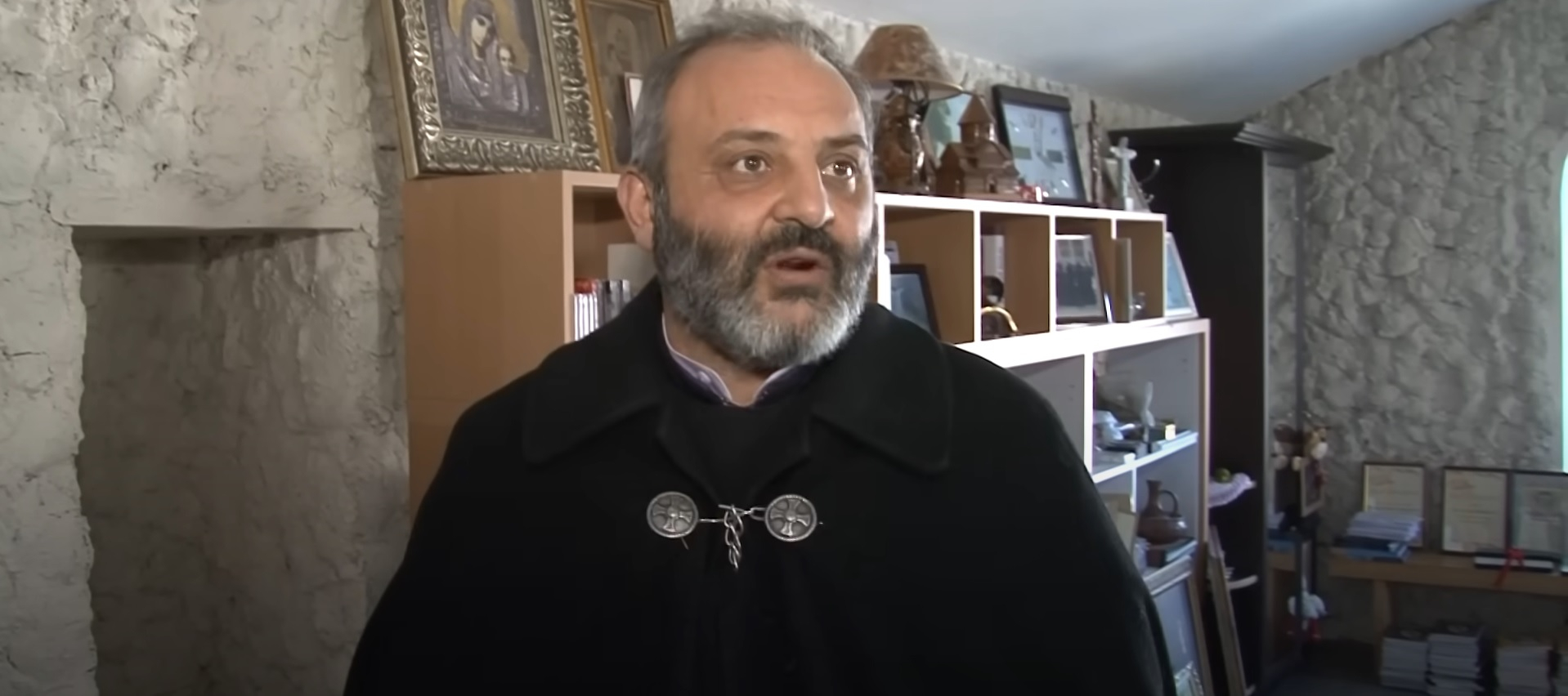 Оппозиция Армении выдвинула кандидатом в премьеры архиепископа Баграта