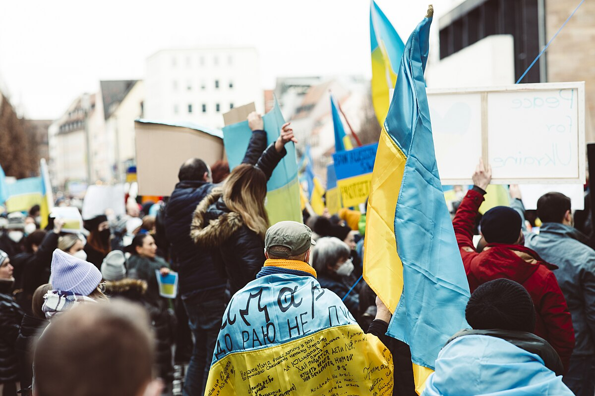 Политолог Марков назвал варианты решения проблемы украинских беженцев в Европе