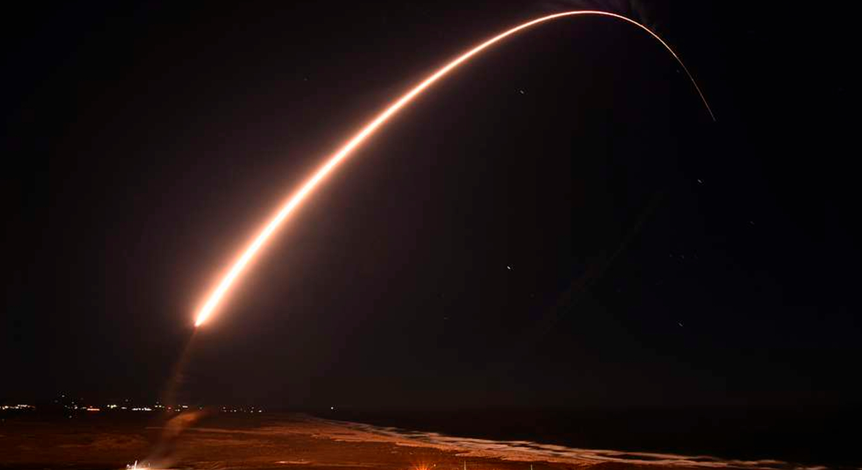 США провели пуск межконтинентальной баллистической ракеты Minuteman III