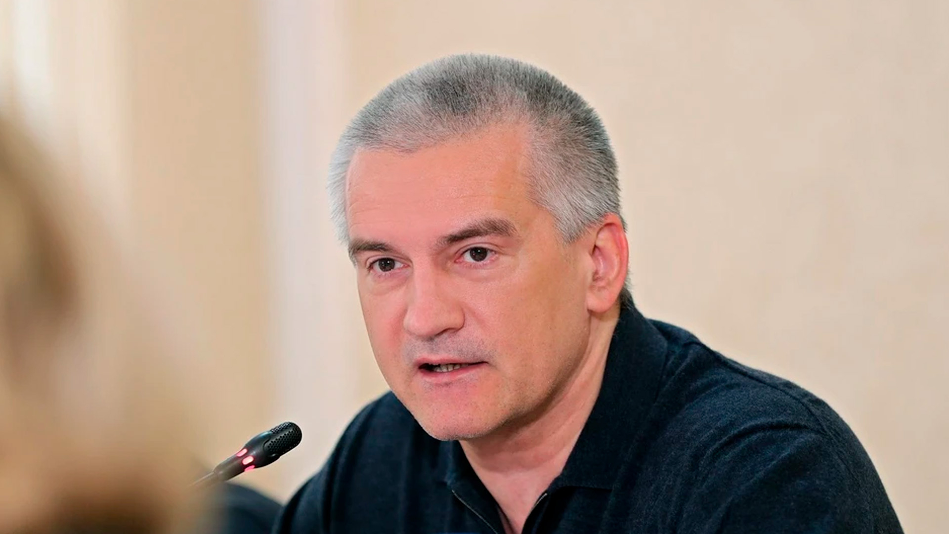 Аксенов призвал ужесточить миграционную политику в России
