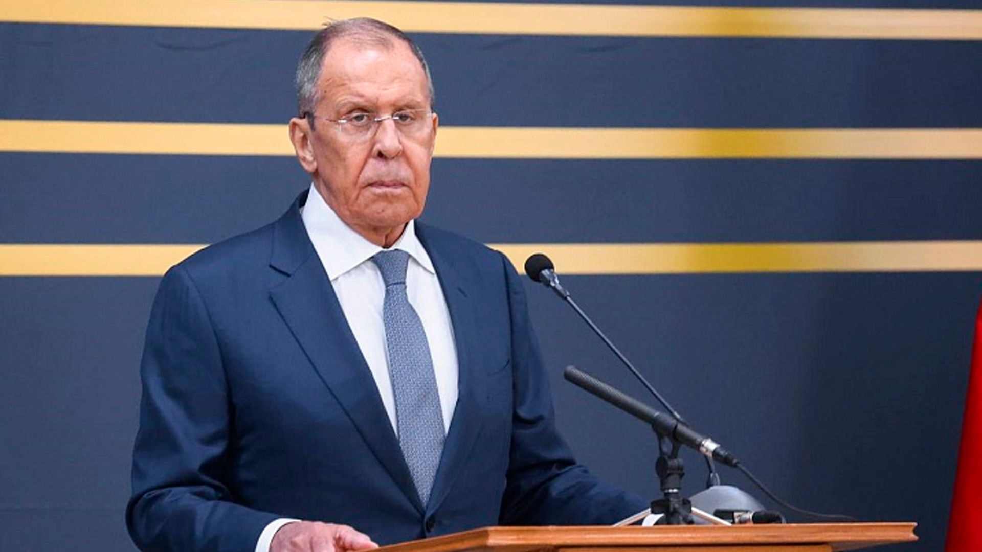 Лавров: последние международные события сбросили маски с Запада
