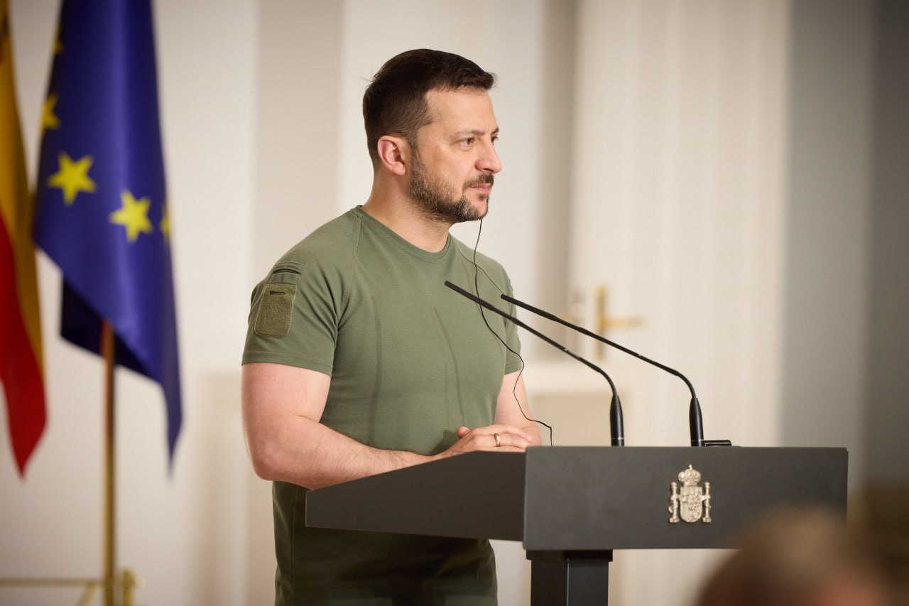 Зеленский назвал вывод войск условием для переговоров с Россией