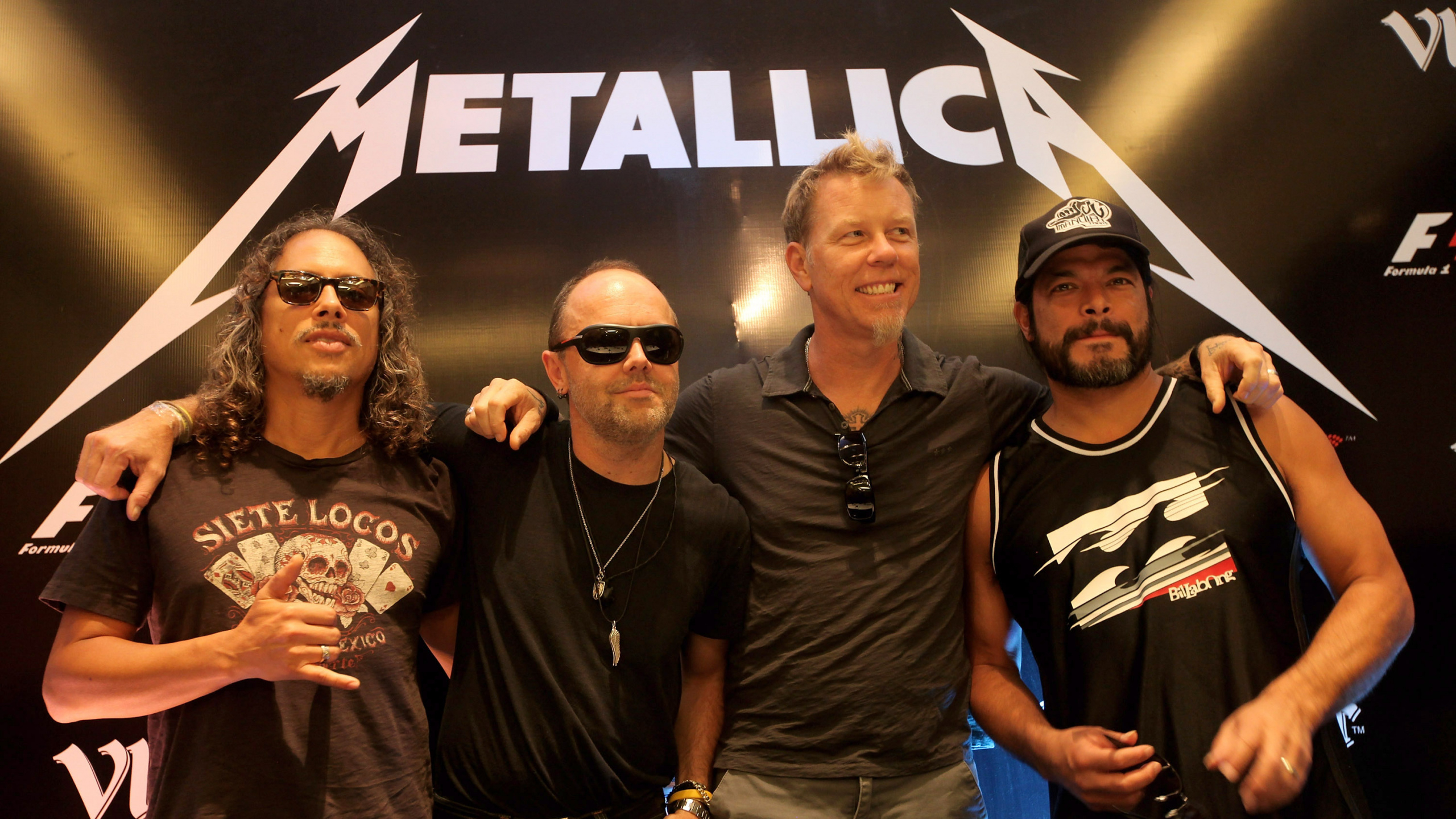 Американская группа Metallica сделала анонс на русском языке и возмутила русофобов