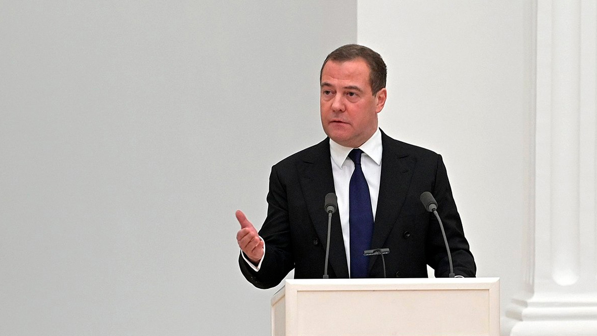 Медведев назвал США «оборзевшими» из-за предложения договориться о новом ДСНВ