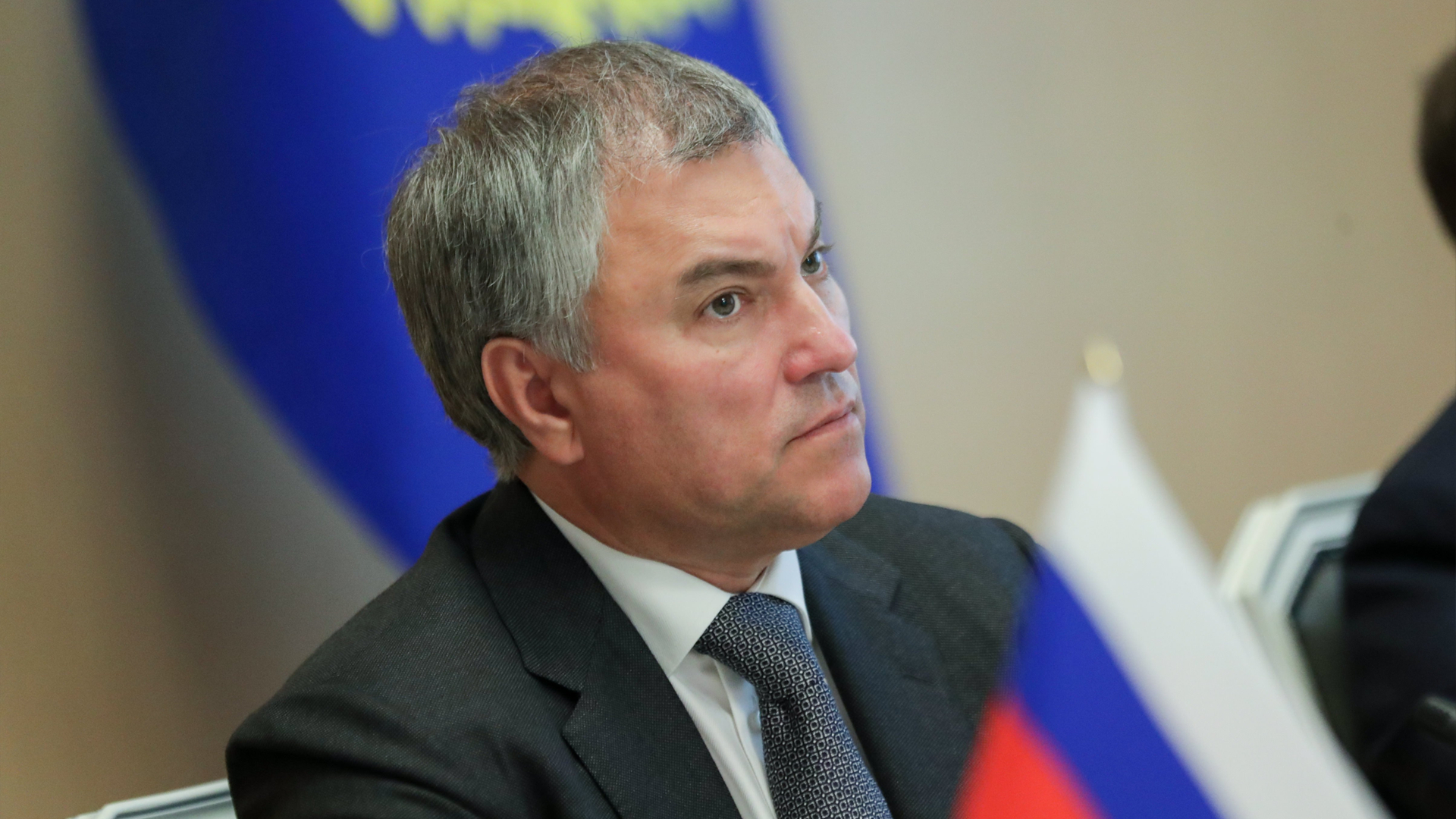 Володин: у США и ЕС есть пять причин избавиться от Зеленского