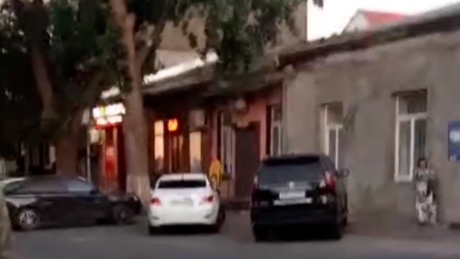 На выездах из Дербента установили блокпосты для перехвата террористов