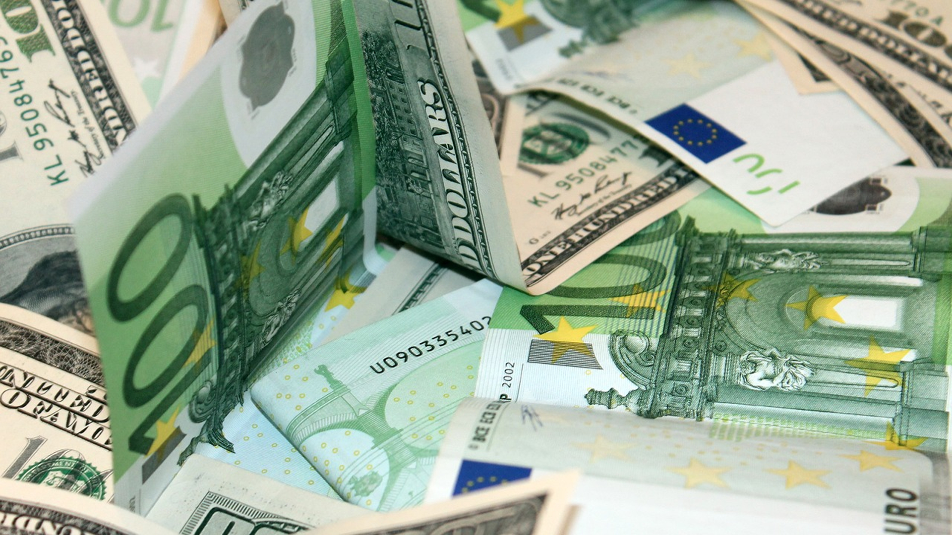 Финансовая помощь Украине от других стран достигла минимума с начала СВО