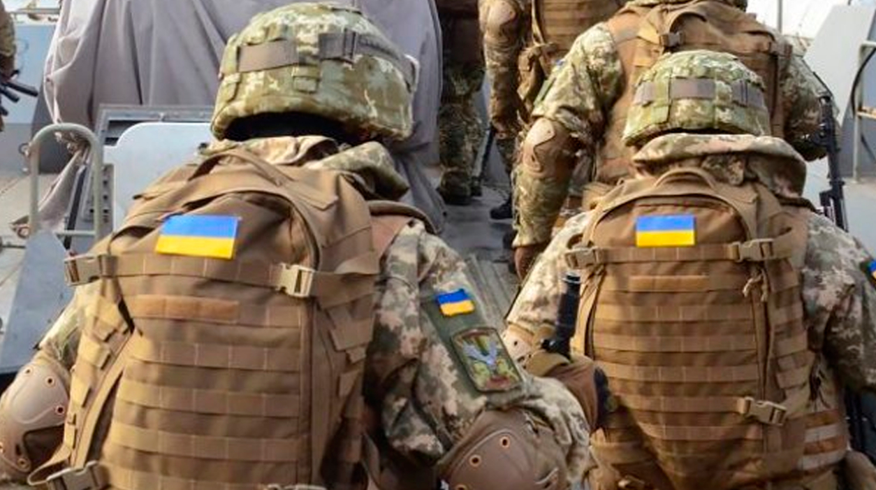 Майор ВСУ Лапин: Киев обвинит военных в сражении до последнего украинца