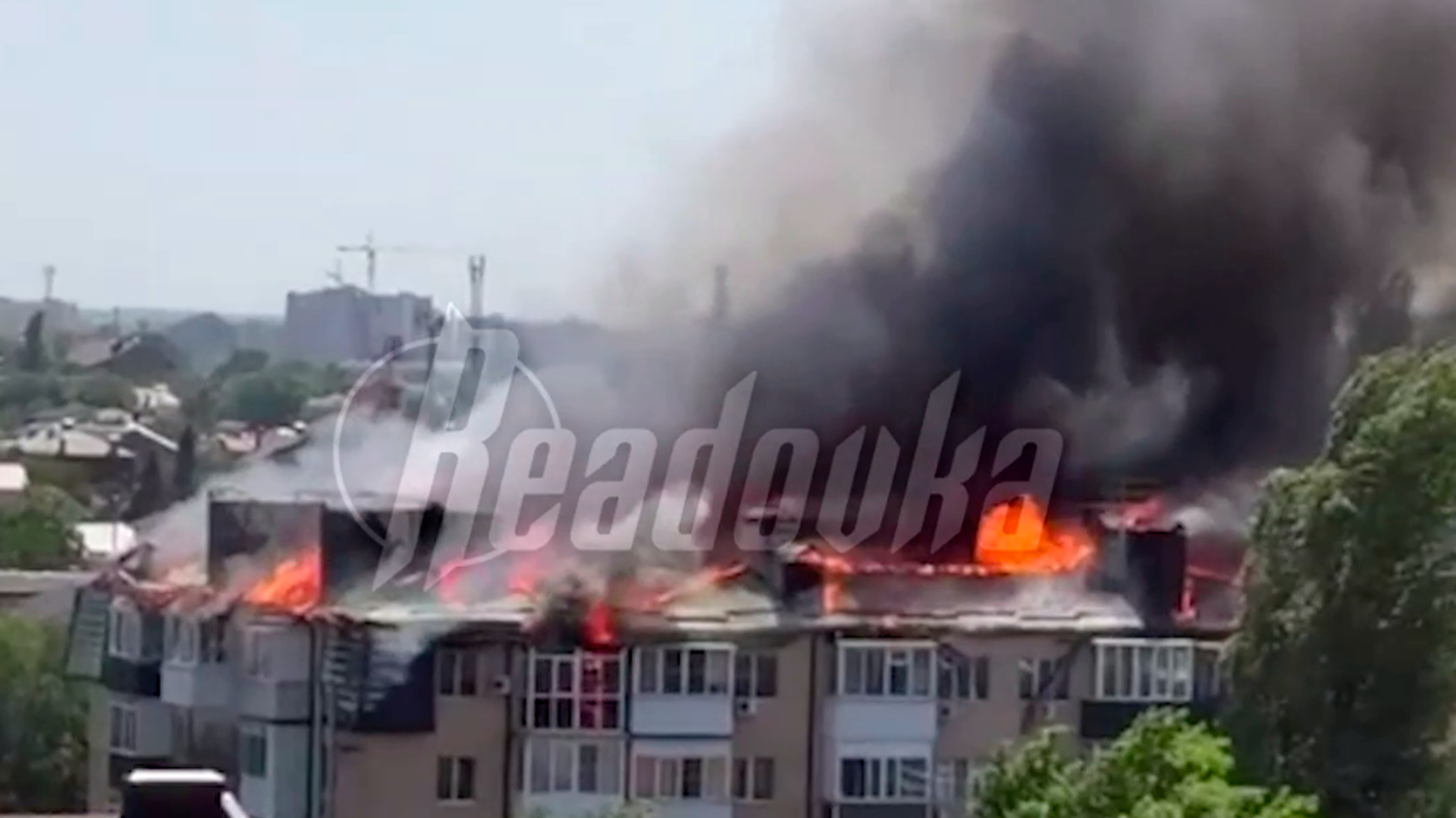 В Ростовской области пожар охватил жилой дом