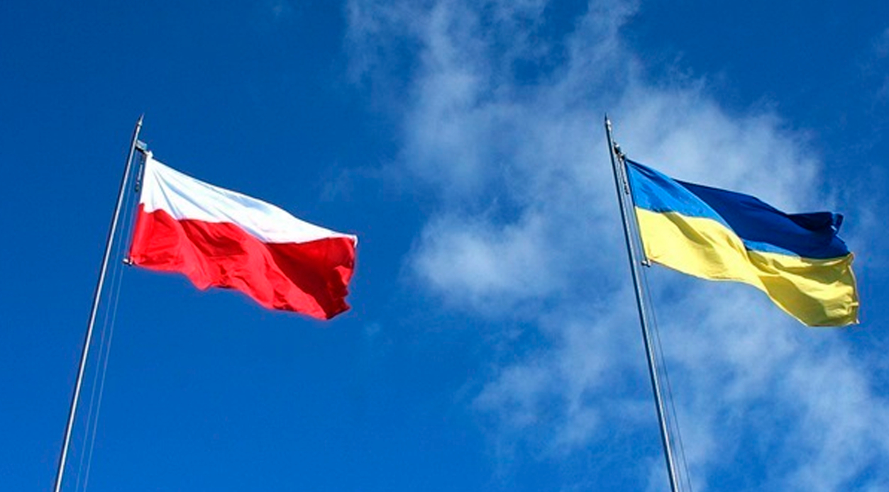 СМИ: Польша планирует создать легион из украинских беженцев