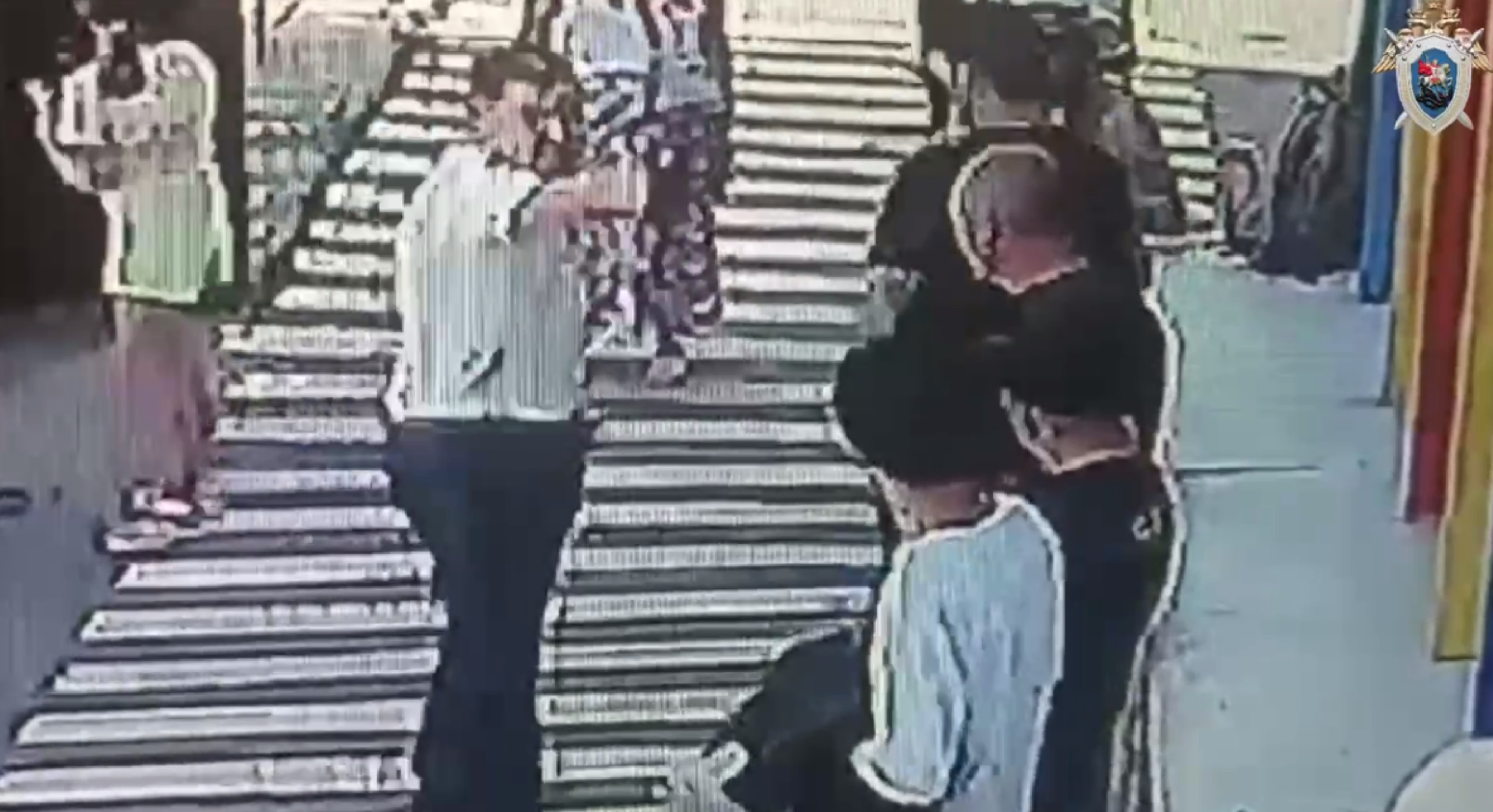 На Савеловском рынке в Москве задержали размахивающего пистолетом мужчину