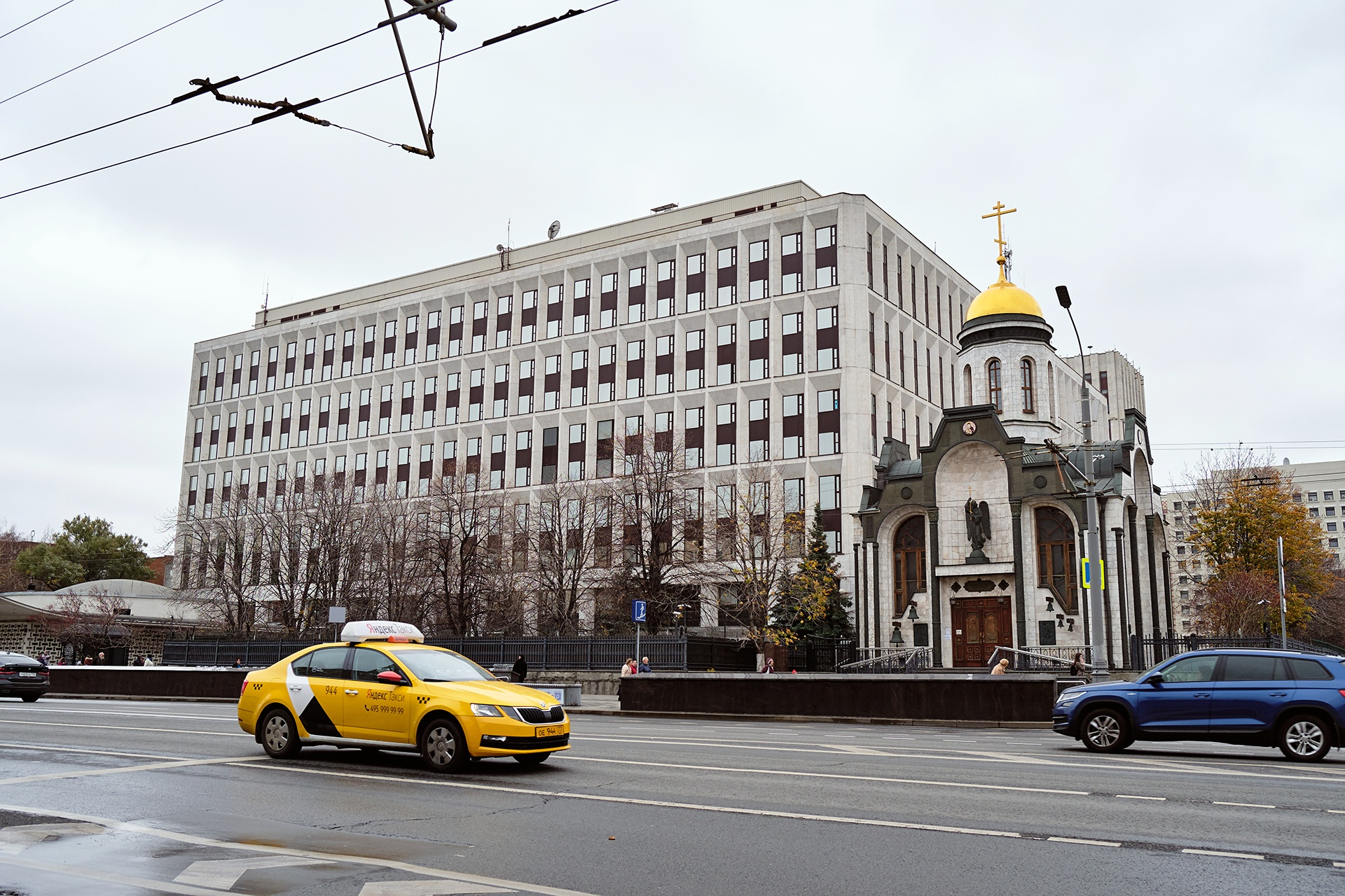 Родители удерживаемых взаперти детей оказались нелегалами
