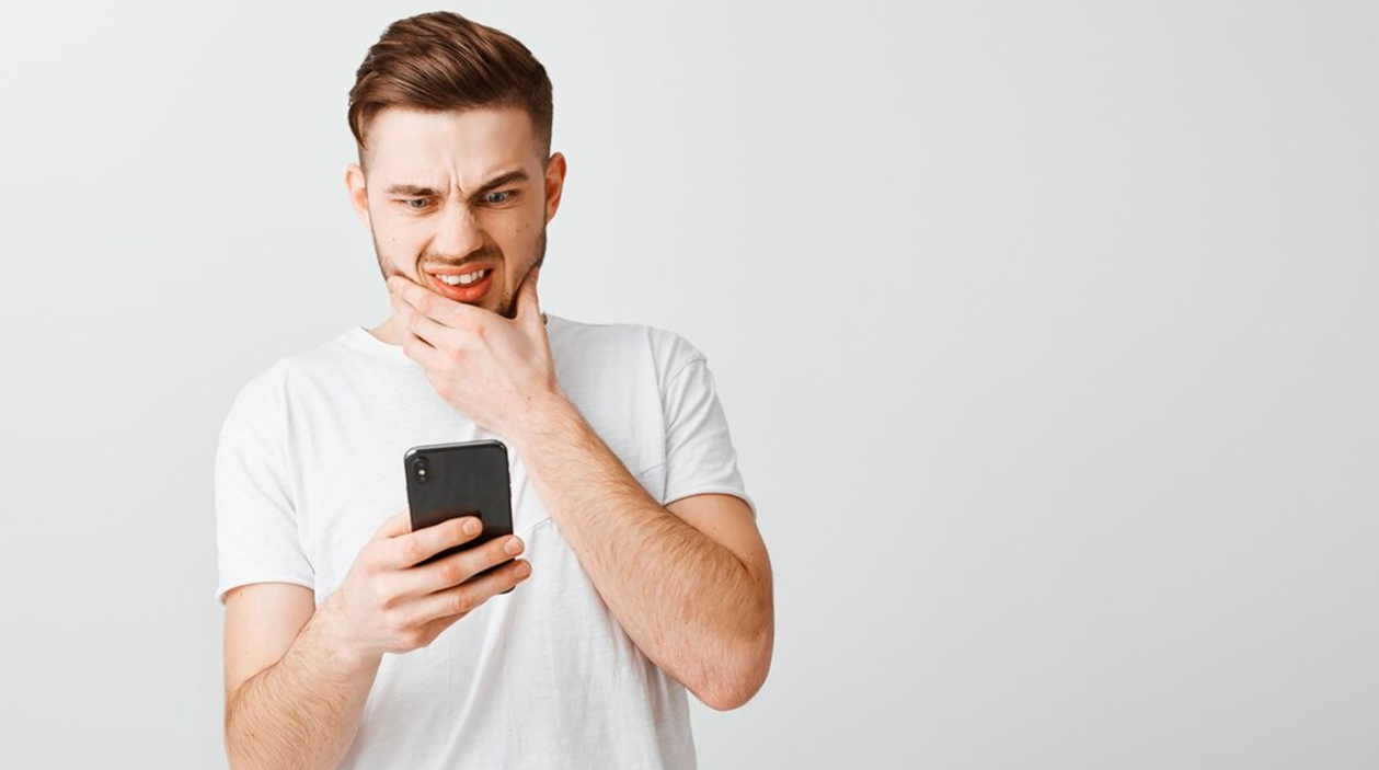 В России начали замедлять работу WhatsApp