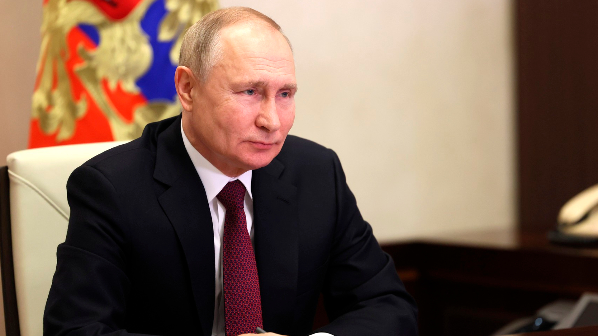 Путин призвал модернизировать металлургические производства
