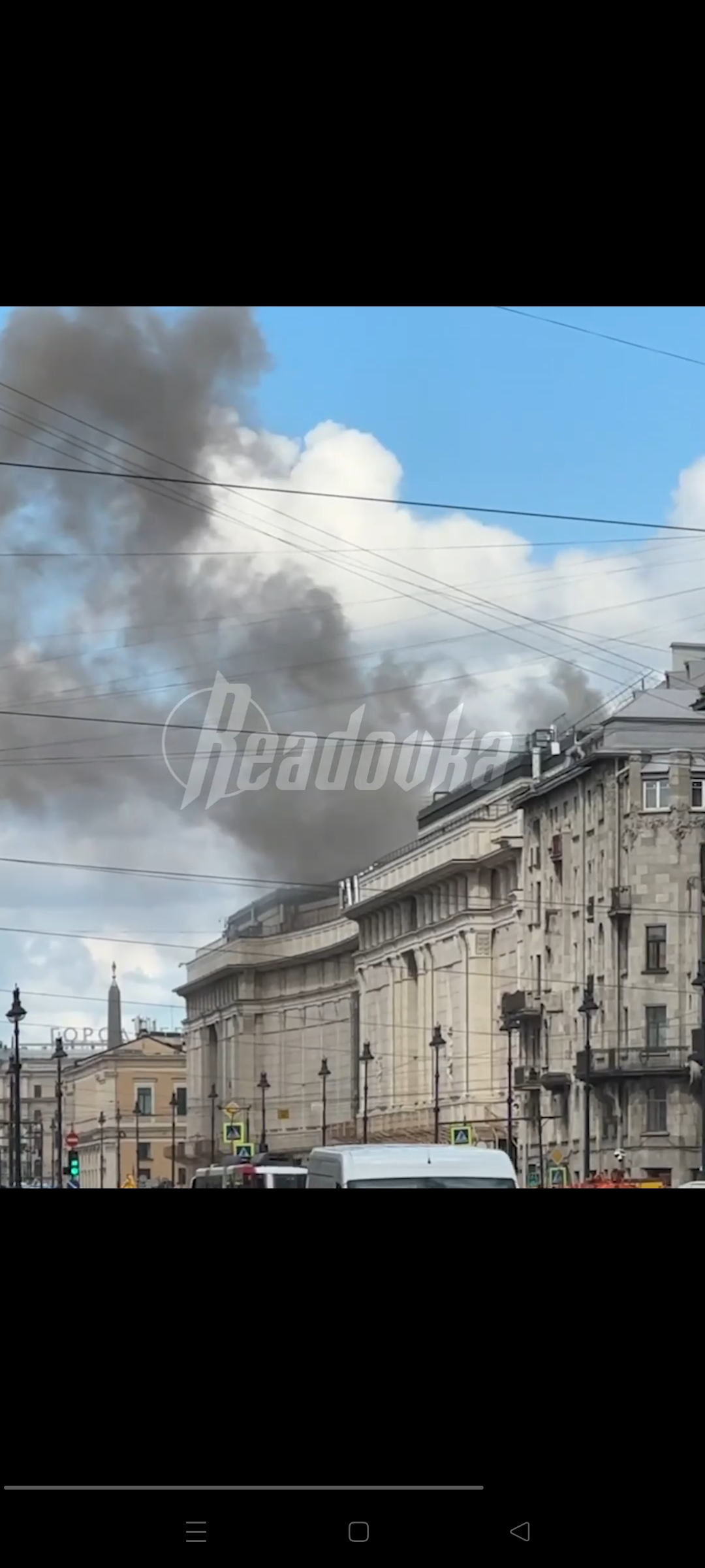 В Петербурге загорелся ТРЦ «Галерея»