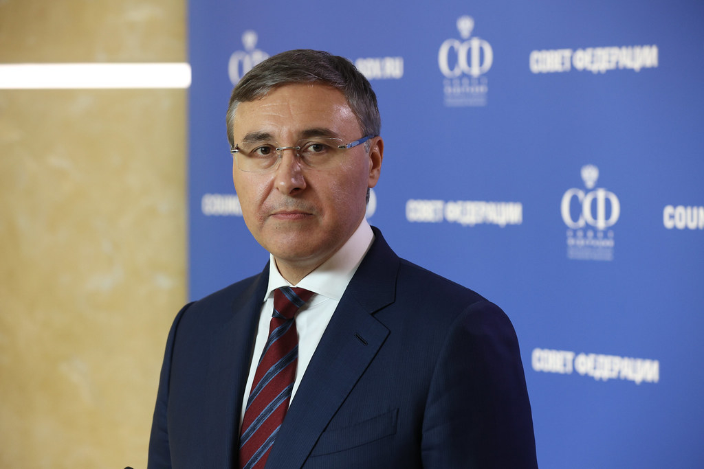 Министр Фальков предложил давать общежития только малоимущим студентам