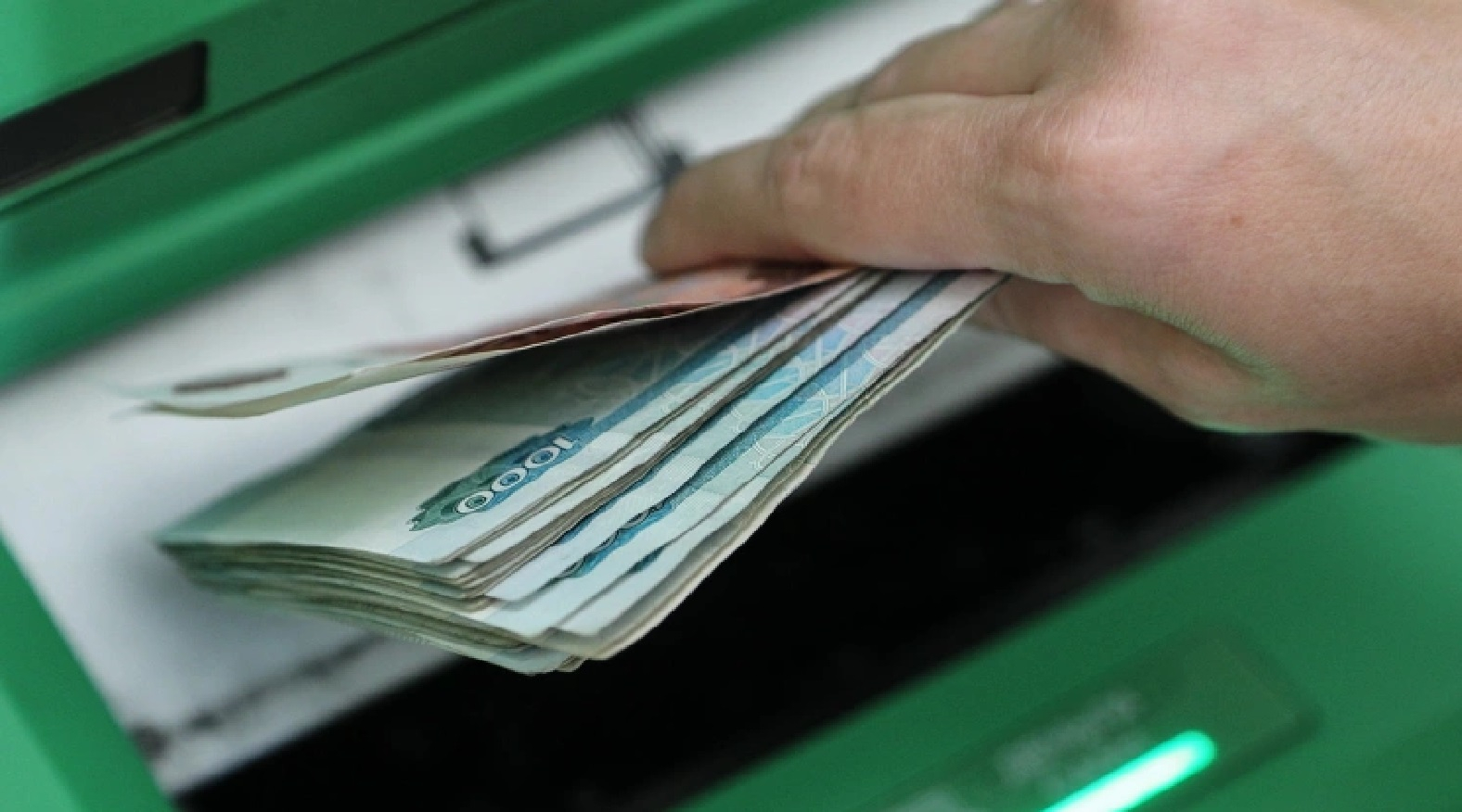 Минтруд предложил увеличить МРОТ в 2025 году