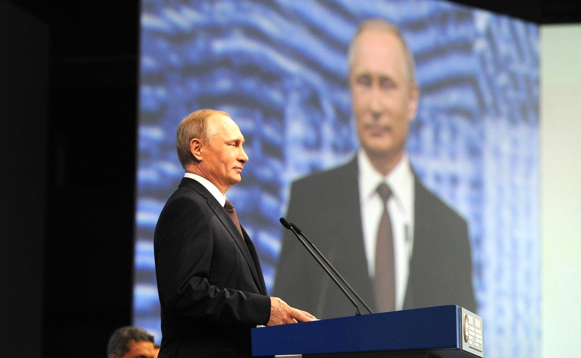 Путин утвердил список поручений по итогам ПМЭФ