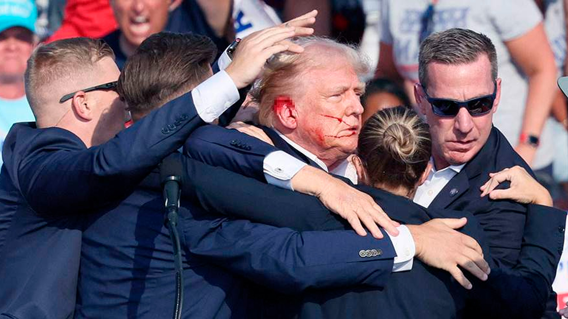 Fox News: охрана Трампа покинула пост во время покушения из-за жары