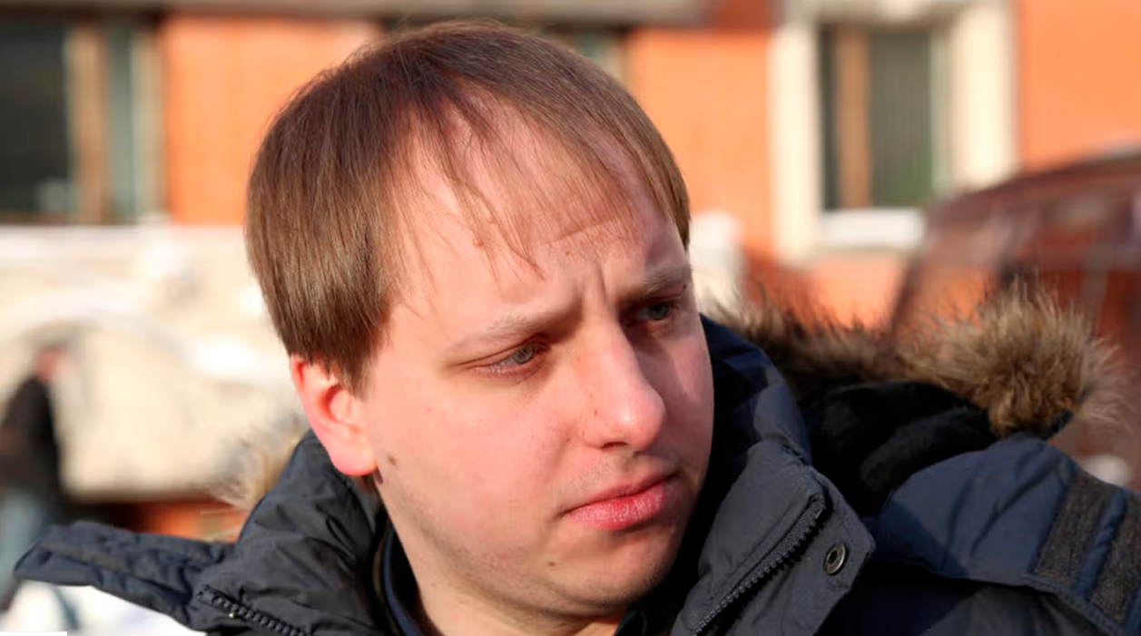 Латвиец с дочерью приплыл в РФ на плоту и попросил убежища