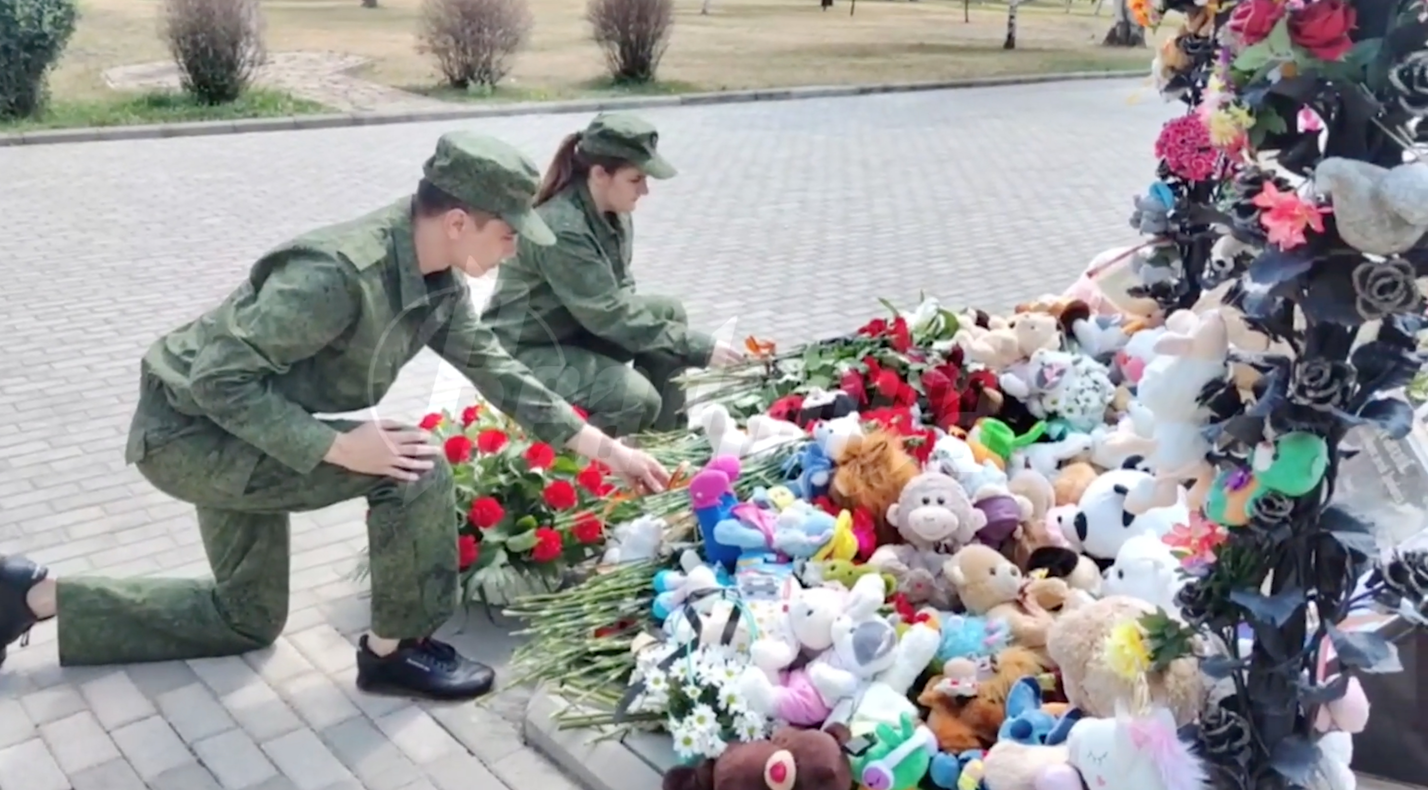 В Донецке почтили память детей погибших на Донбассе