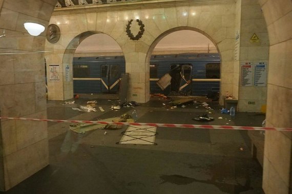 Взрыв в Питерском метро: силовики признают, что это был теракт