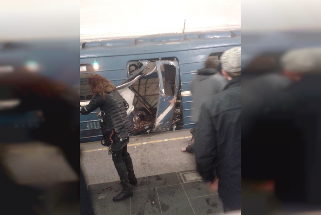 Теракт в питерском метро: подробности с места событий