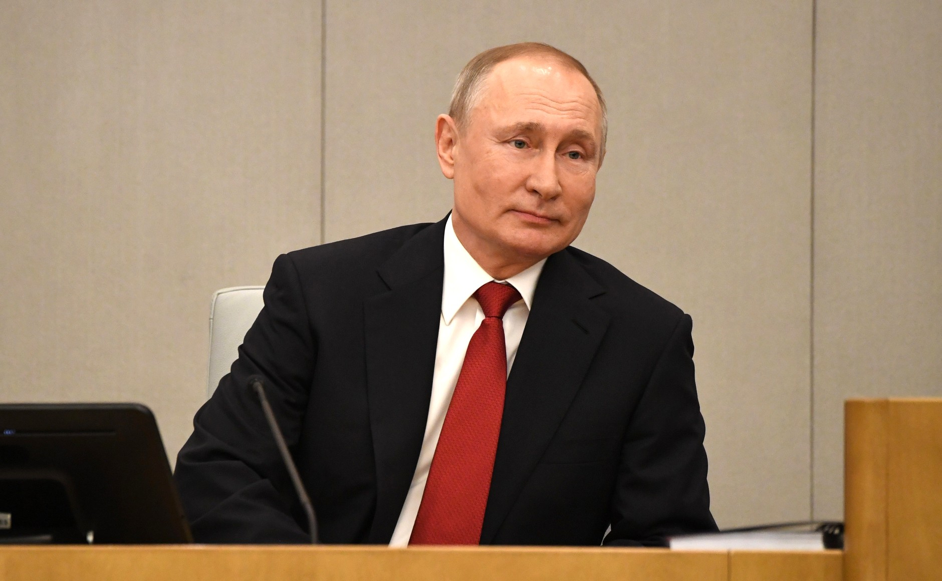 Путин подписал указы о помиловании заключенных