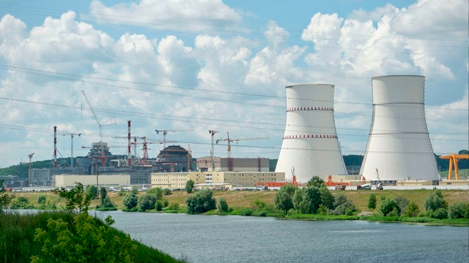 Росатом уменьшил число рабочих на стройплощадке Курской АЭС-2