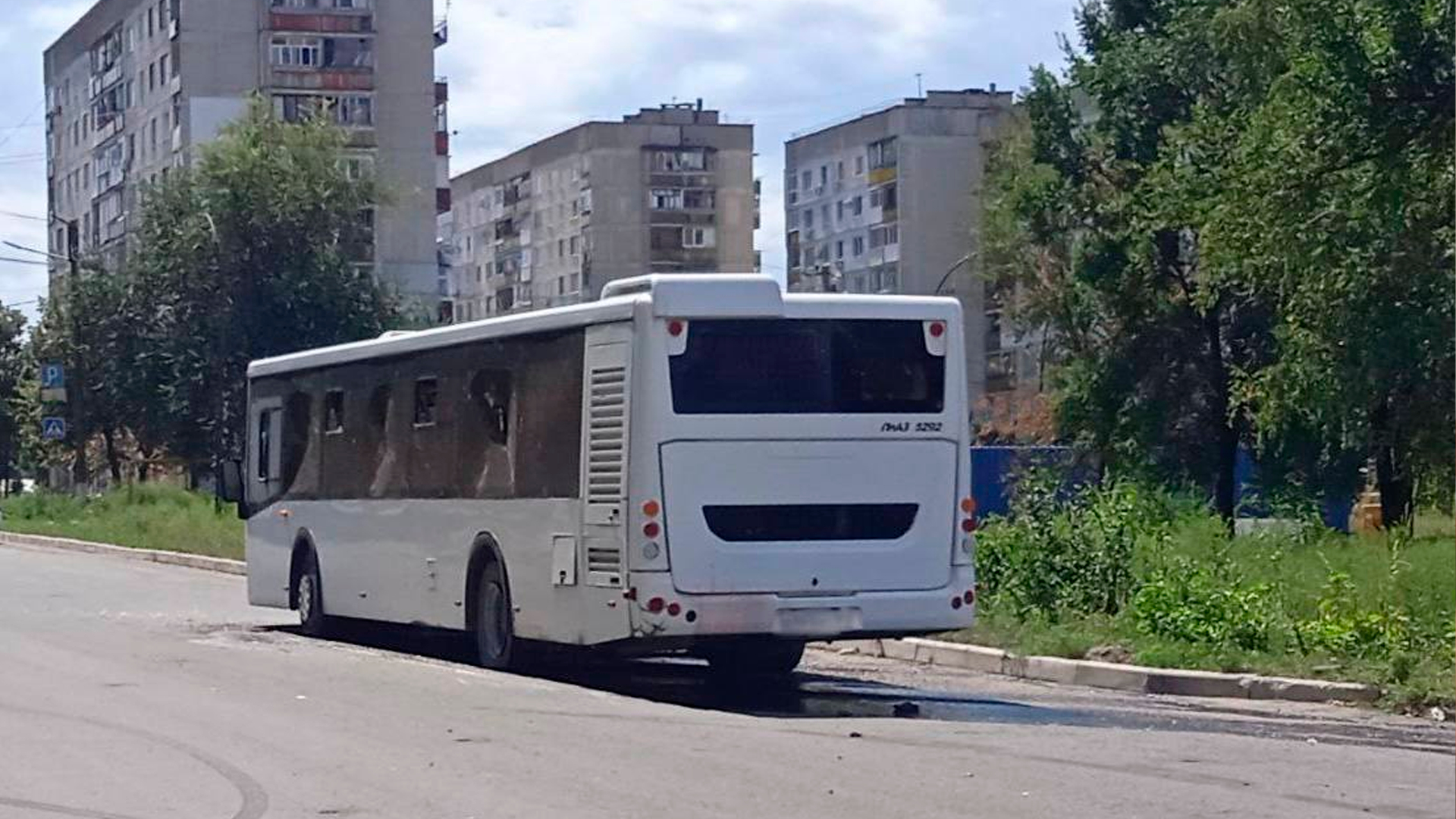 ВСУ нанесли удар по автобусу с пассажирами в ЛНР