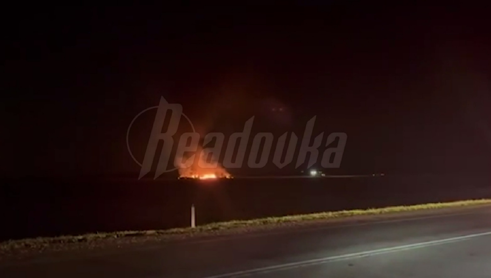 Readovka показала кадры места крушения самолета Ту-22М3 в Иркутской области
