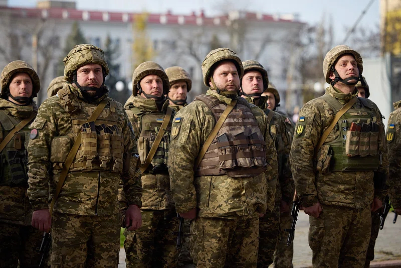 ВСУ потеряли за сутки более 300 боевиков в Курской области