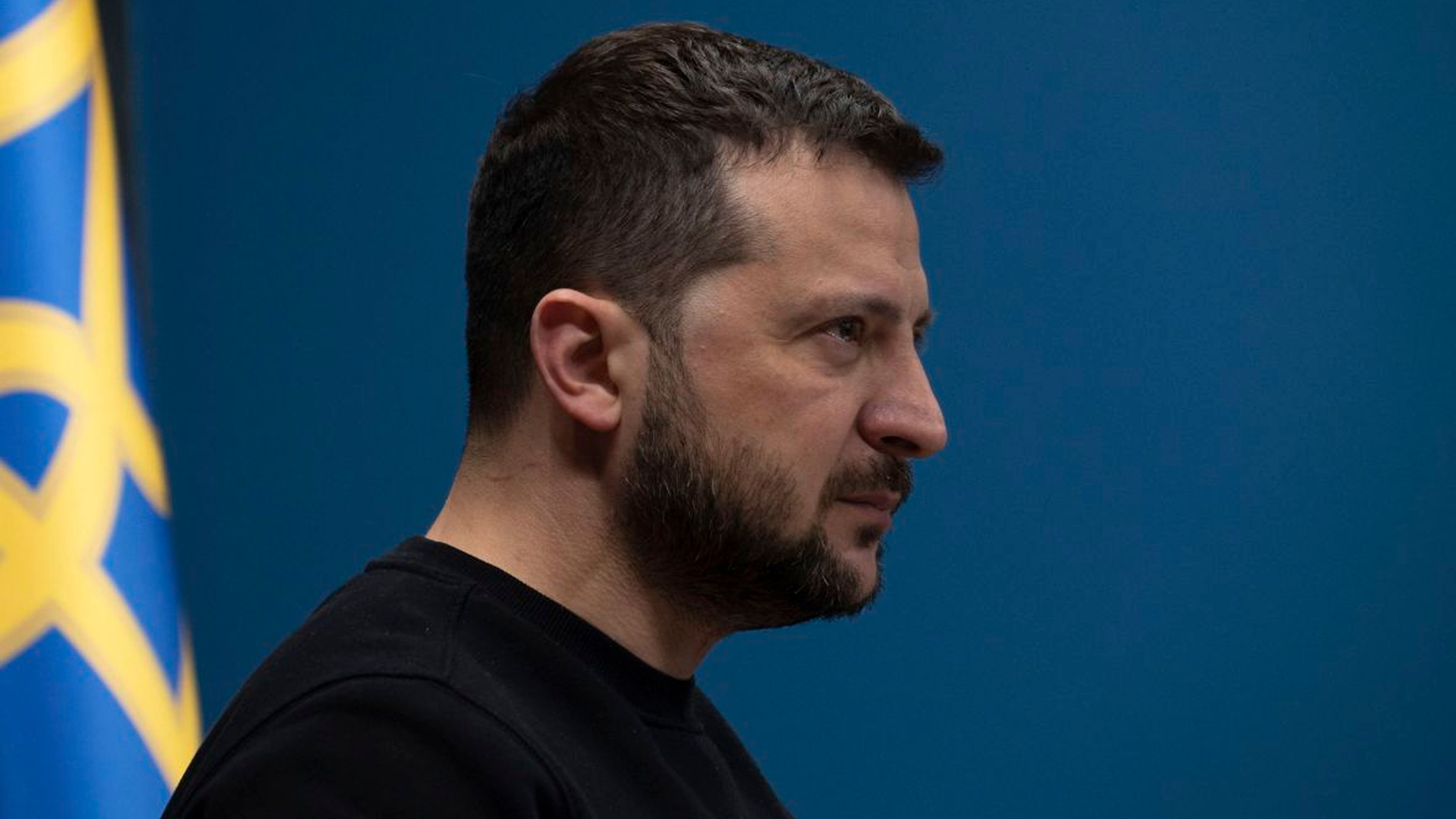 The Times: Зеленский держится у власти только на военном положении