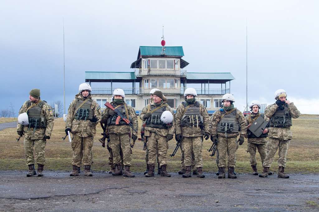ВСУ решили не платить зарплаты военным с сентября