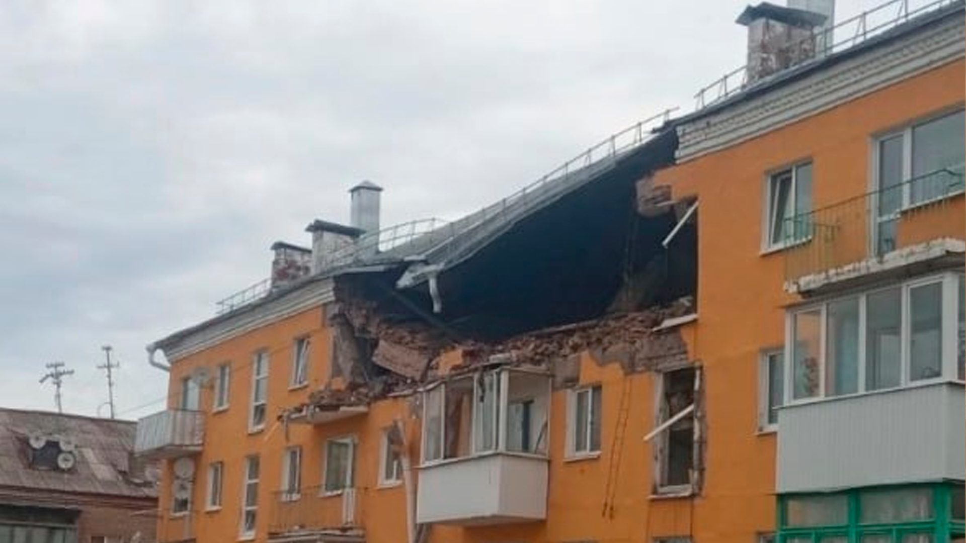 Эвакуировано 16 человек после взрыва газа в доме в Пермском крае