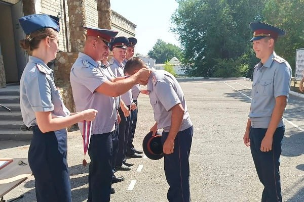 Накануне захвата заложников молодые сотрудники ИК-19 приняли присягу