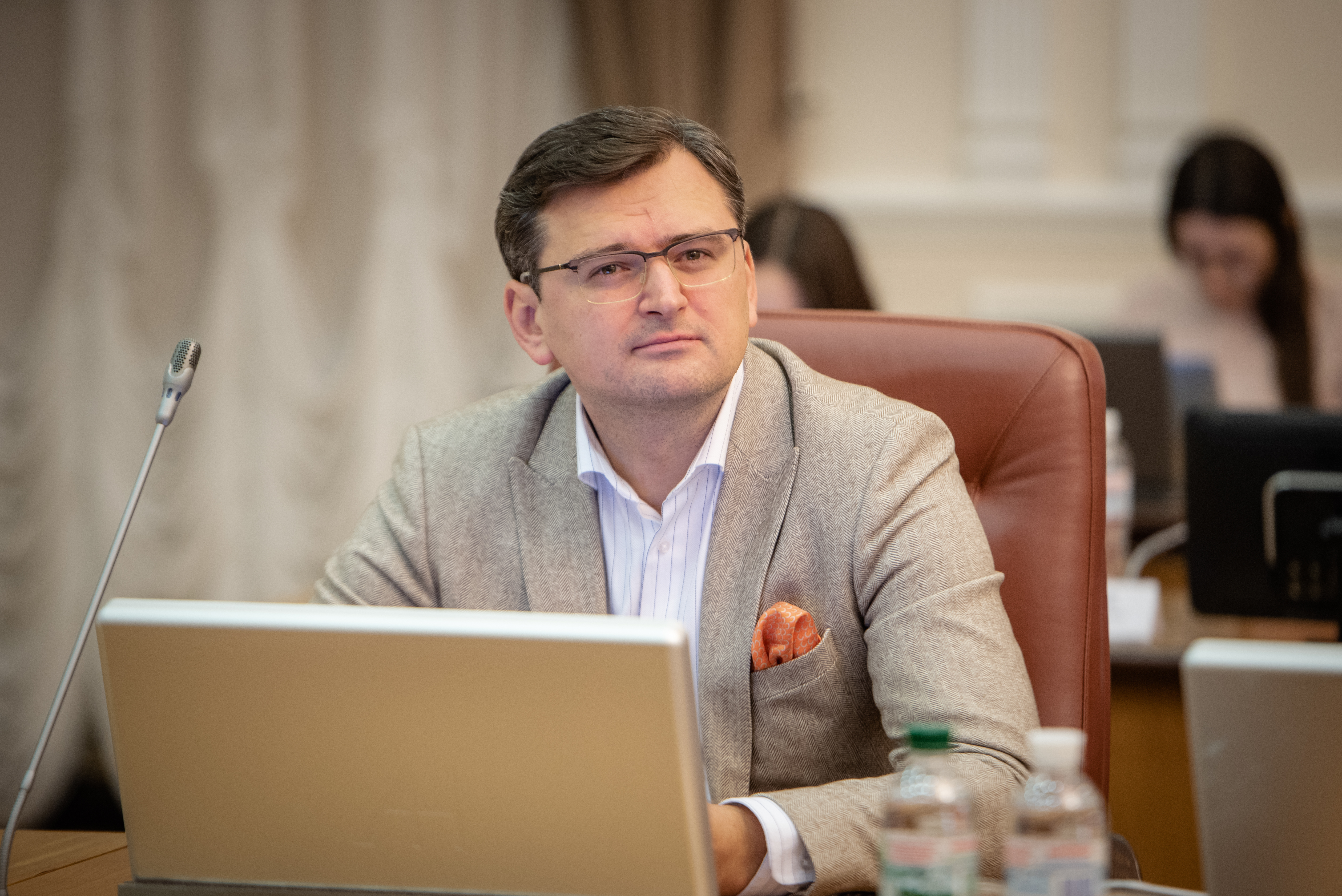 Кулеба устроил истерику перед встречей с главами МИД ЕС из-за неудач ВСУ