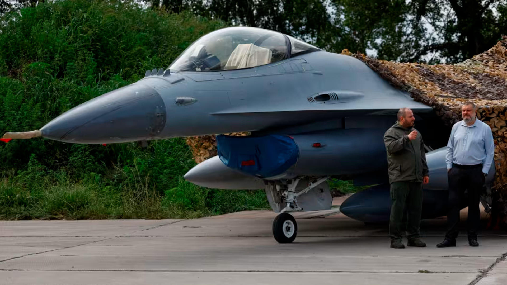 США отказались отправлять Киеву людей для обслуживания F-16