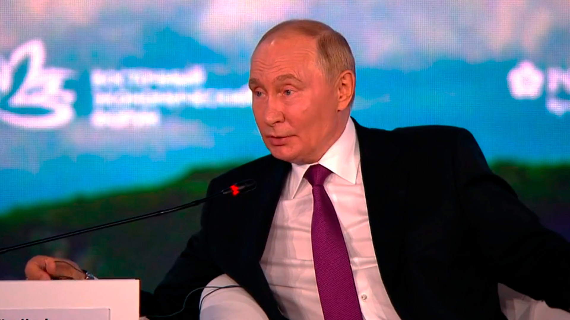 Путин: нужно создавать интересные рабочие места и широкий горизонт планирования
