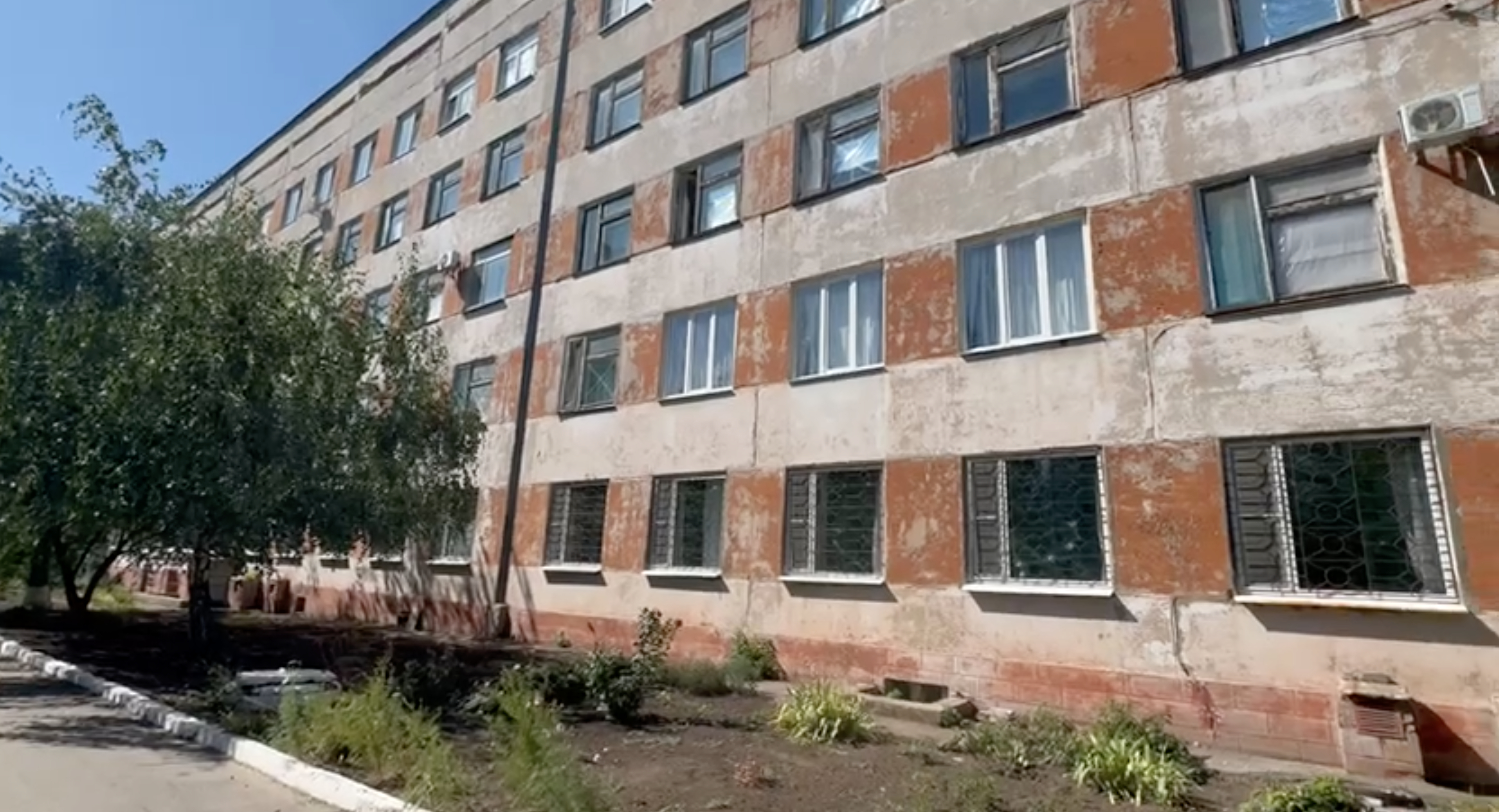 ВСУ обстреляли детскую больницу в Горловке