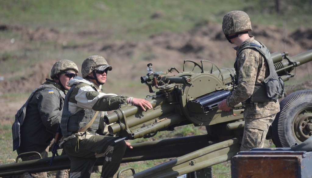 ВСУ стали использовать иностранные кассетные боеприпасы против России