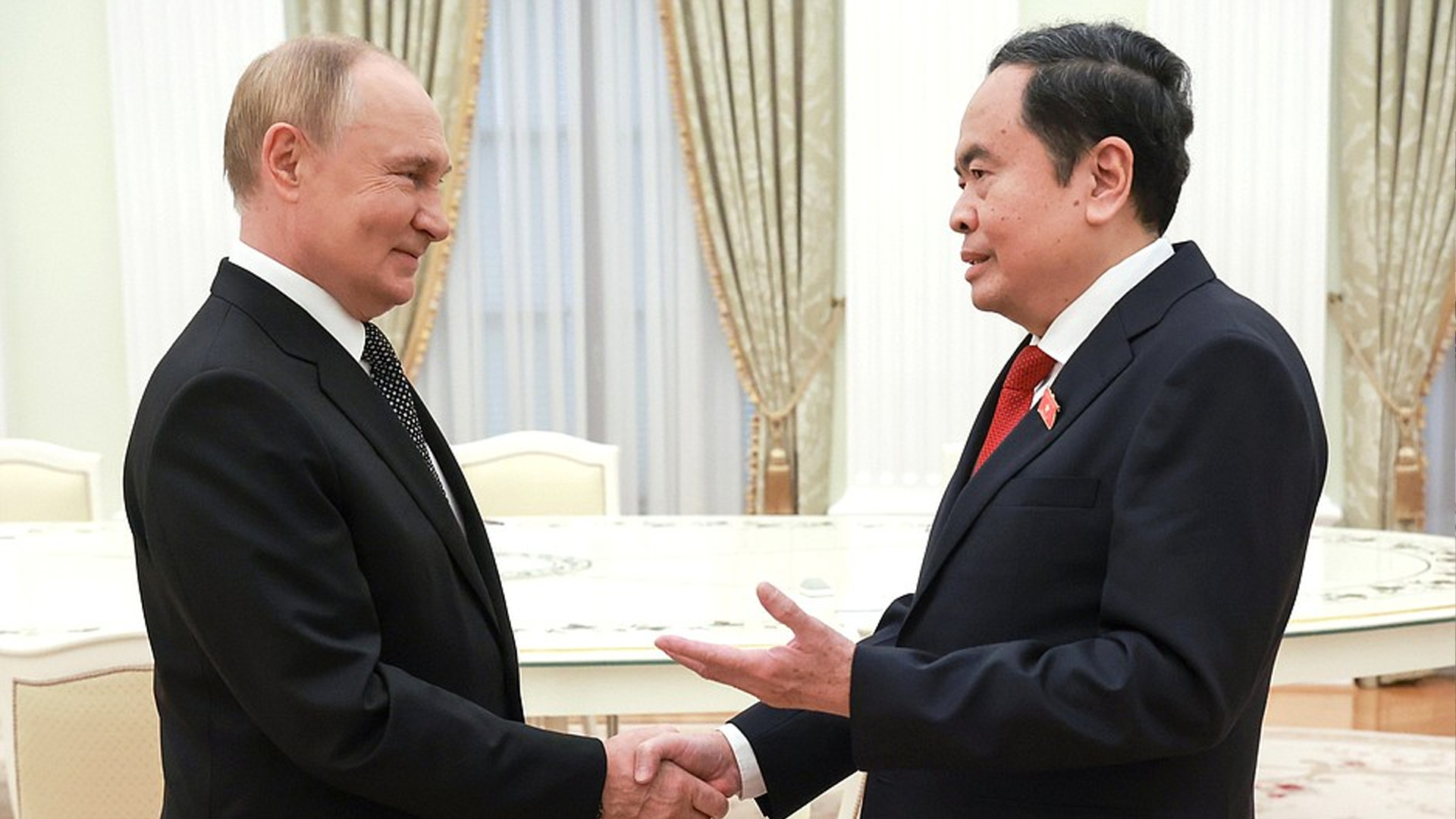 Путин встретился с председателем Нацсобрания Вьетнама в Кремле